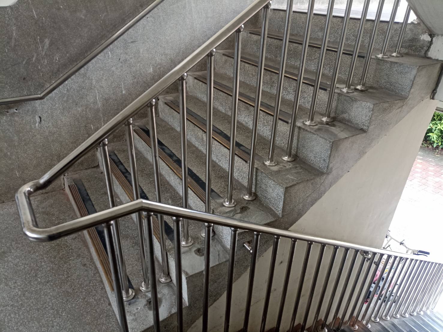 台中校園安全欄杆